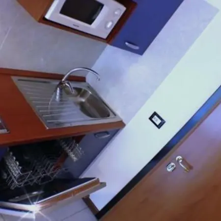 Poolside Retreat-beahost Apartamento *