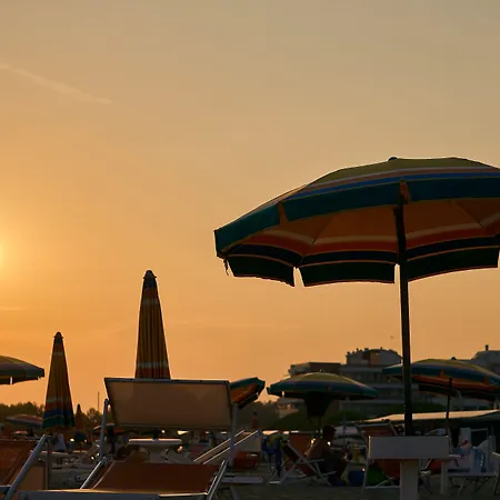 Poolside Retreat-beahost Apartment Bibione