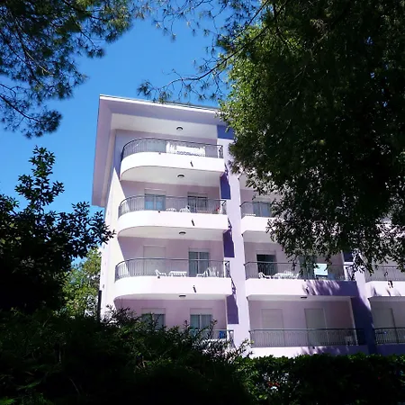 Apartment Poolside Retreat-beahost *