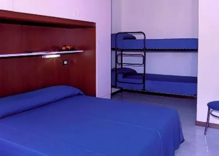 Poolside Retreat-beahost *